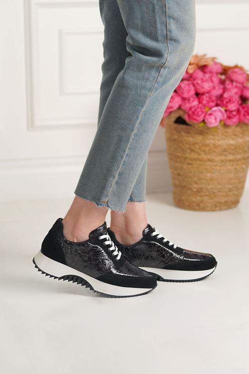 LİZSHOE HAKİKİ DERİ KADIN SPOR AYAKKABI KLMN 103026Y