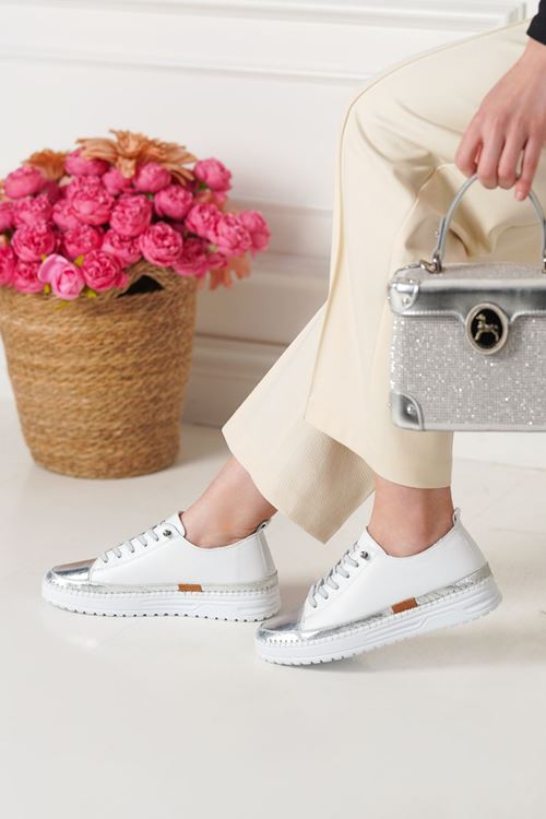 LİZSHOE HAKİKİ DERİ KADIN AYAKKABI MNR 516026Y