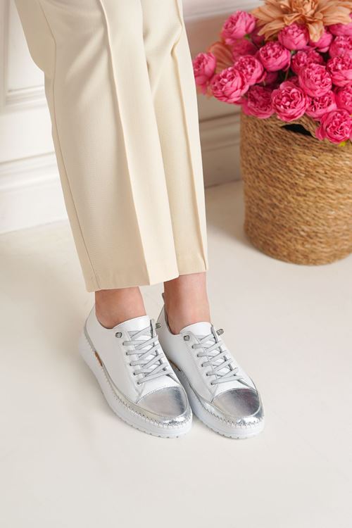 LİZSHOE HAKİKİ DERİ KADIN AYAKKABI MNR 516026Y