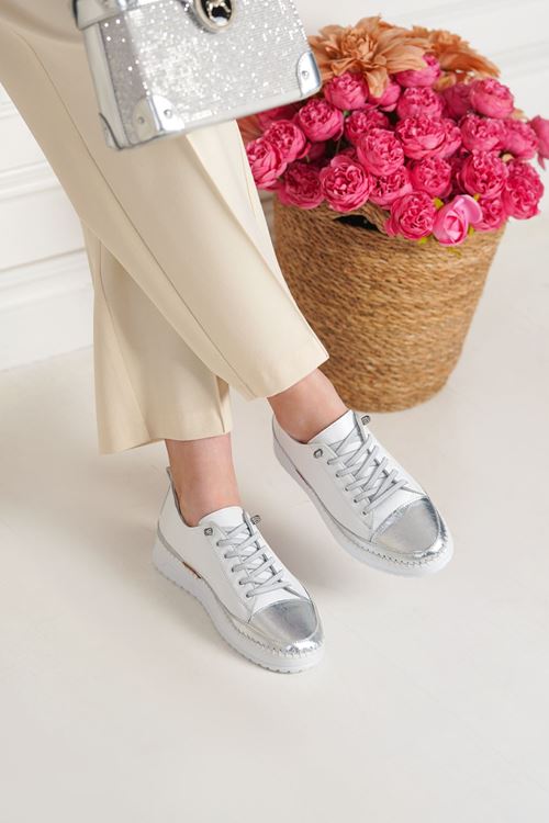 LİZSHOE HAKİKİ DERİ KADIN AYAKKABI MNR 516026Y