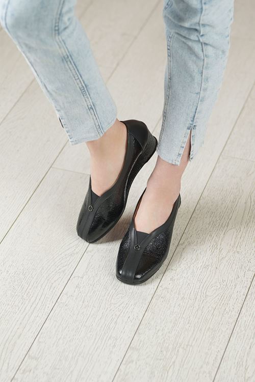 LİZSHOE HAKİKİ DERİ KADIN AYAKKABI 266626Y