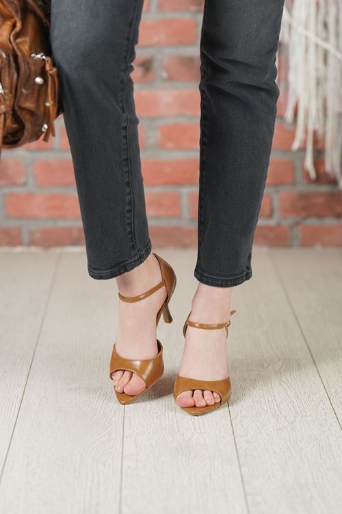 LİZSHOE KADIN ABİYE AYAKKABI UNSE 275326Y