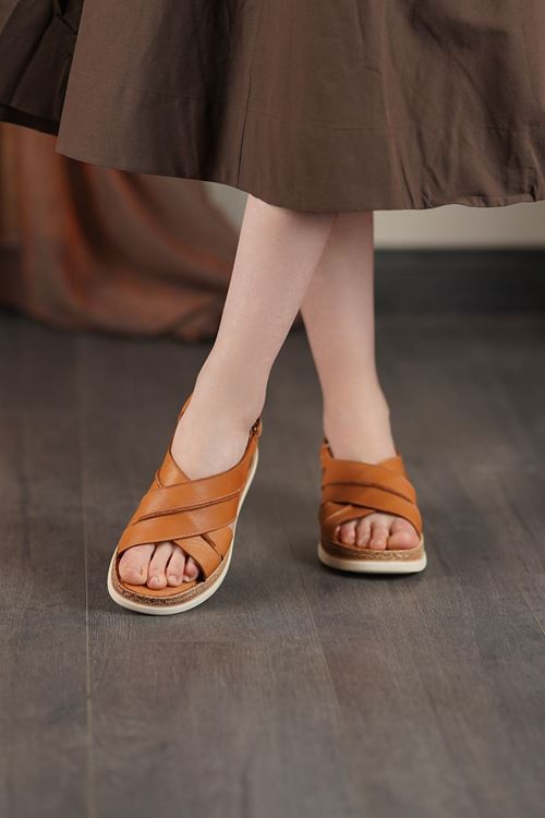 MAMMAMİA HAKİKİ DERİ KADIN SANDALET 236526Y