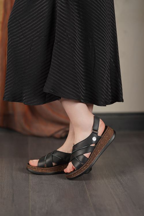 MAMMAMİA HAKİKİ DERİ KADIN SANDALET 236526Y
