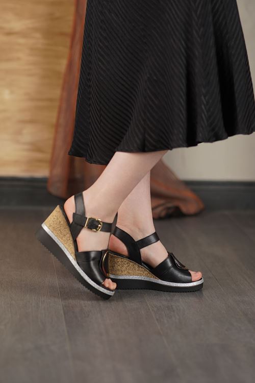MAMMAMİA HAKİKİ DERİ KADIN SANDALET 297026Y