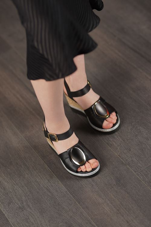 MAMMAMİA HAKİKİ DERİ KADIN SANDALET 297026Y