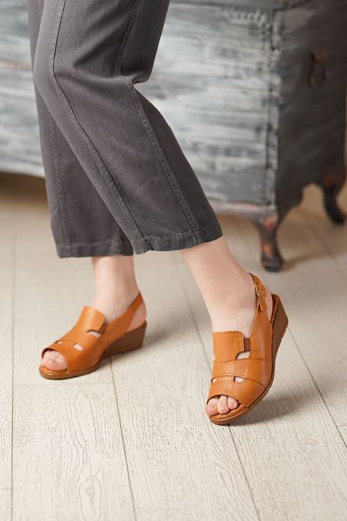MAMMAMİA HAKİKİ DERİ KADIN SANDALET 287026Y