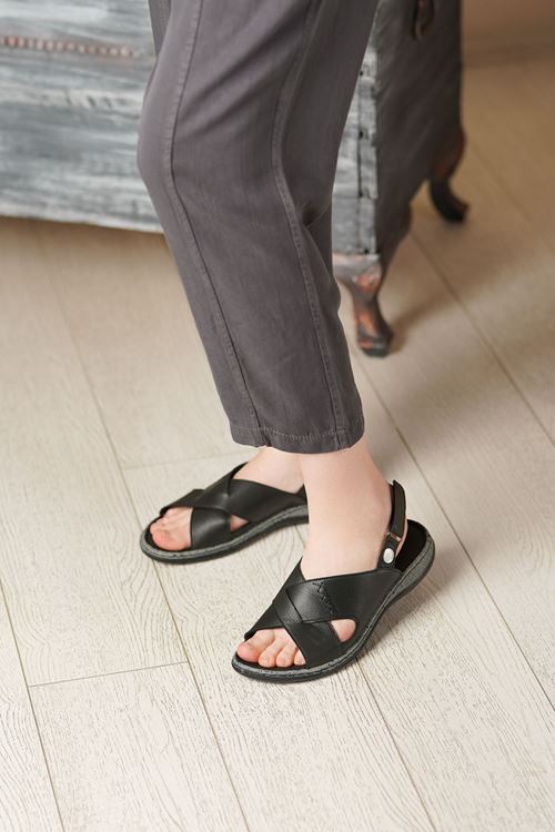 MAMMAMİA HAKİKİ DERİ KADIN SANDALET 242526Y