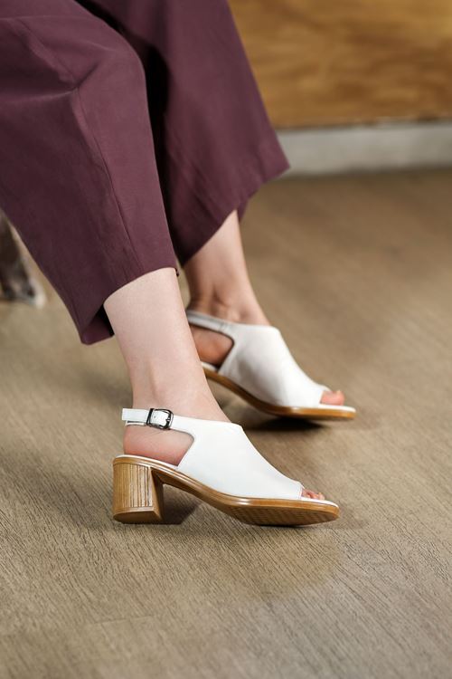 LİZSHOE HAKİKİ DERİ KADIN SANDALET ENZ 22-1226Y