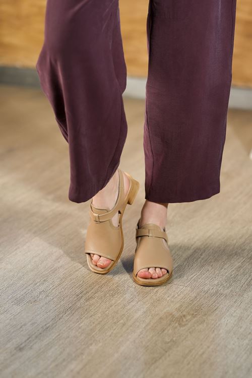 LİZSHOE HAKİKİ DERİ KADIN SANDALET ENZ 61-9026Y