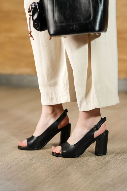LİZSHOE HAKİKİ DERİ KADIN SANDALET ENZ 17-1626Y