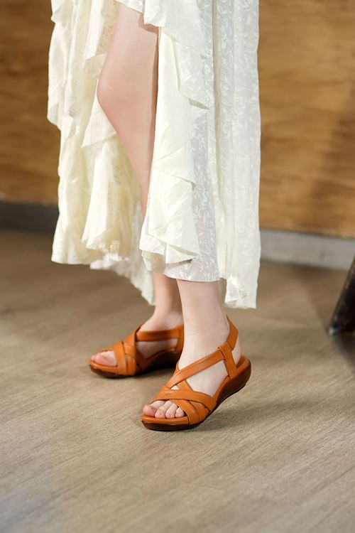LİZSHOE HAKİKİ DERİ KADIN SANDALET ZYN 903826Y