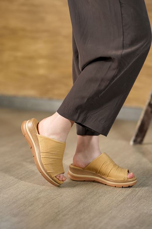 LİZSHOE KADIN SANDALET ZYN 409526Y